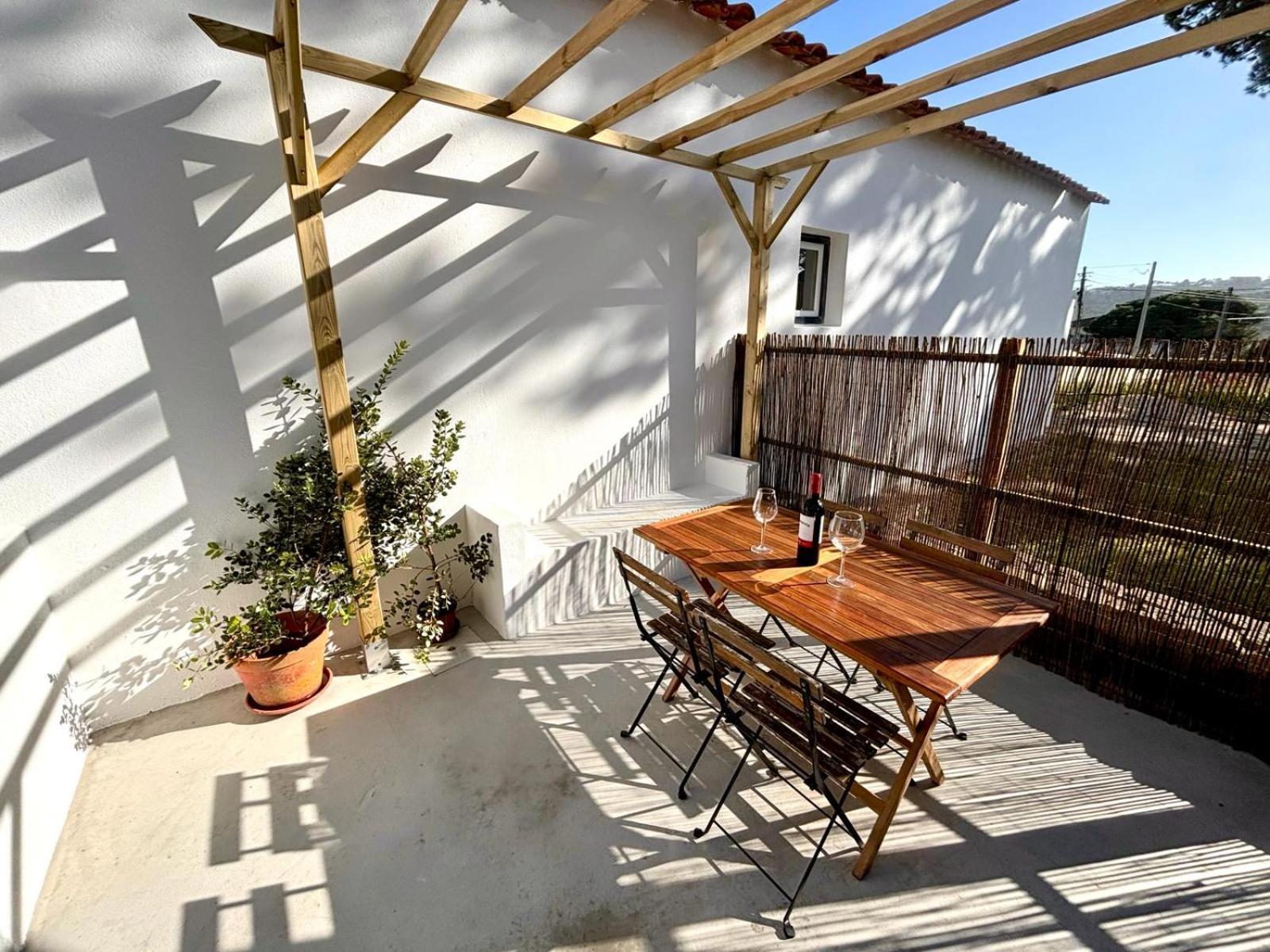 Pine & Apple Beach House Colares Εξωτερικό φωτογραφία
