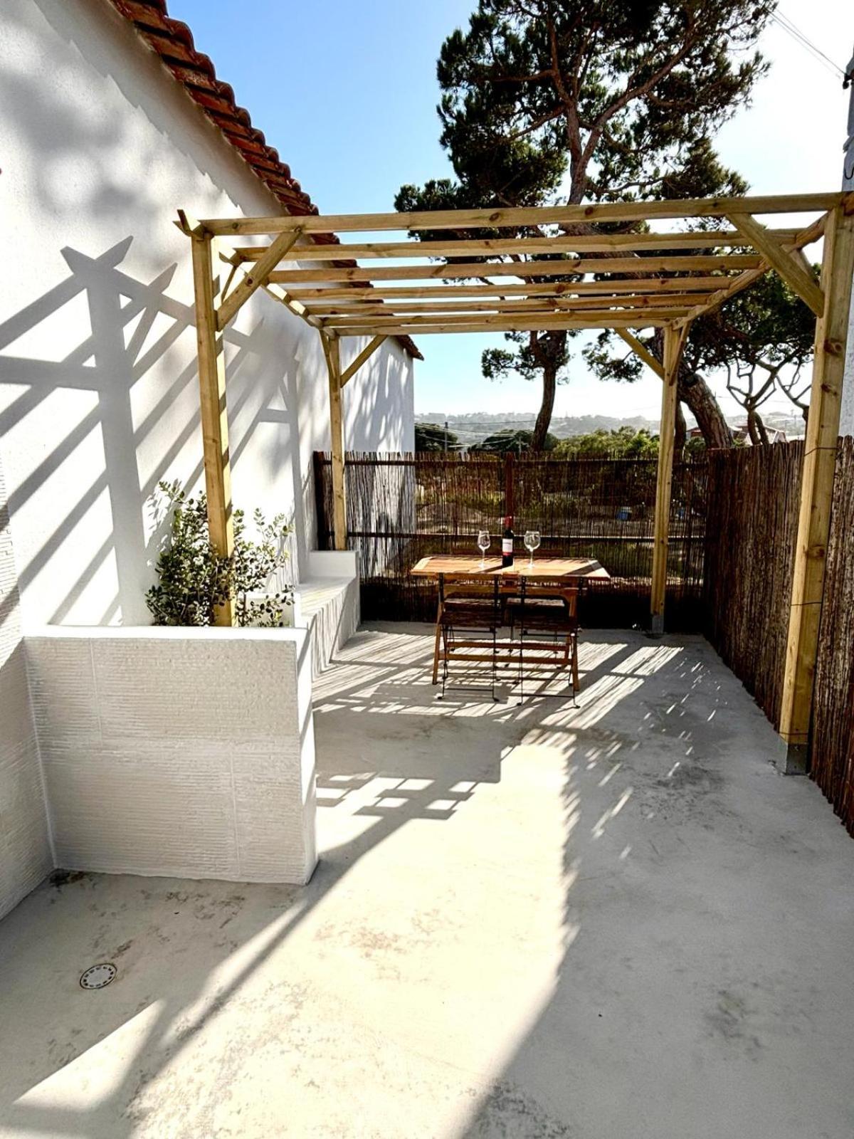 Pine & Apple Beach House Colares Εξωτερικό φωτογραφία